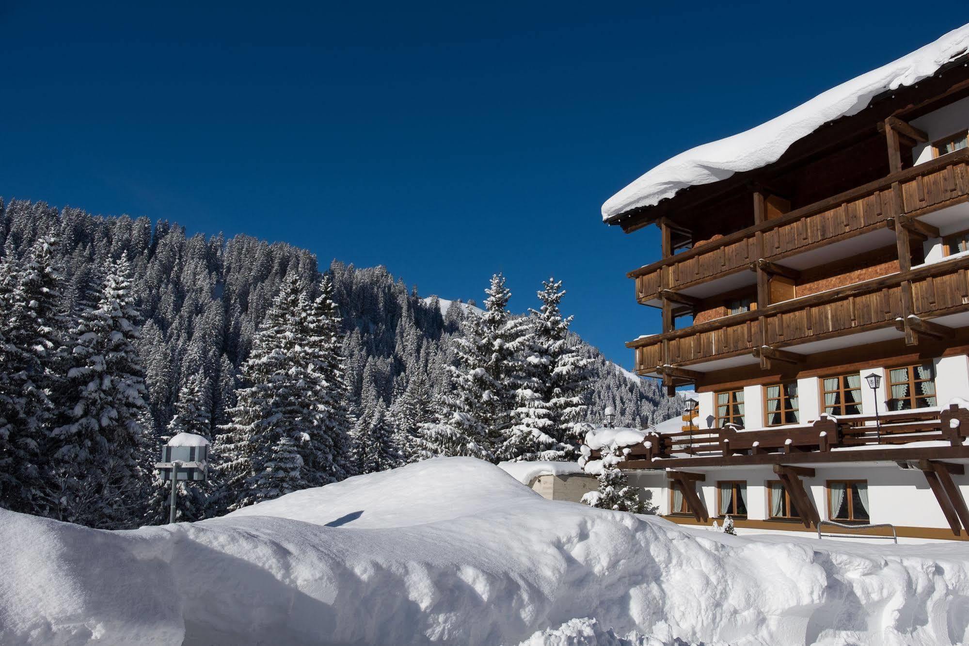 דאמואלס Das Alpine Lifestyle Berghotel Madlener מראה חיצוני תמונה